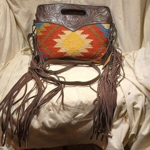 Ariat Brynlee Conceal Carry Crossb9dy